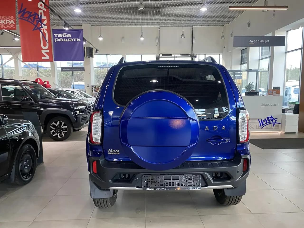 LADA Niva Travel Техно 2026 г., синий — фото 5