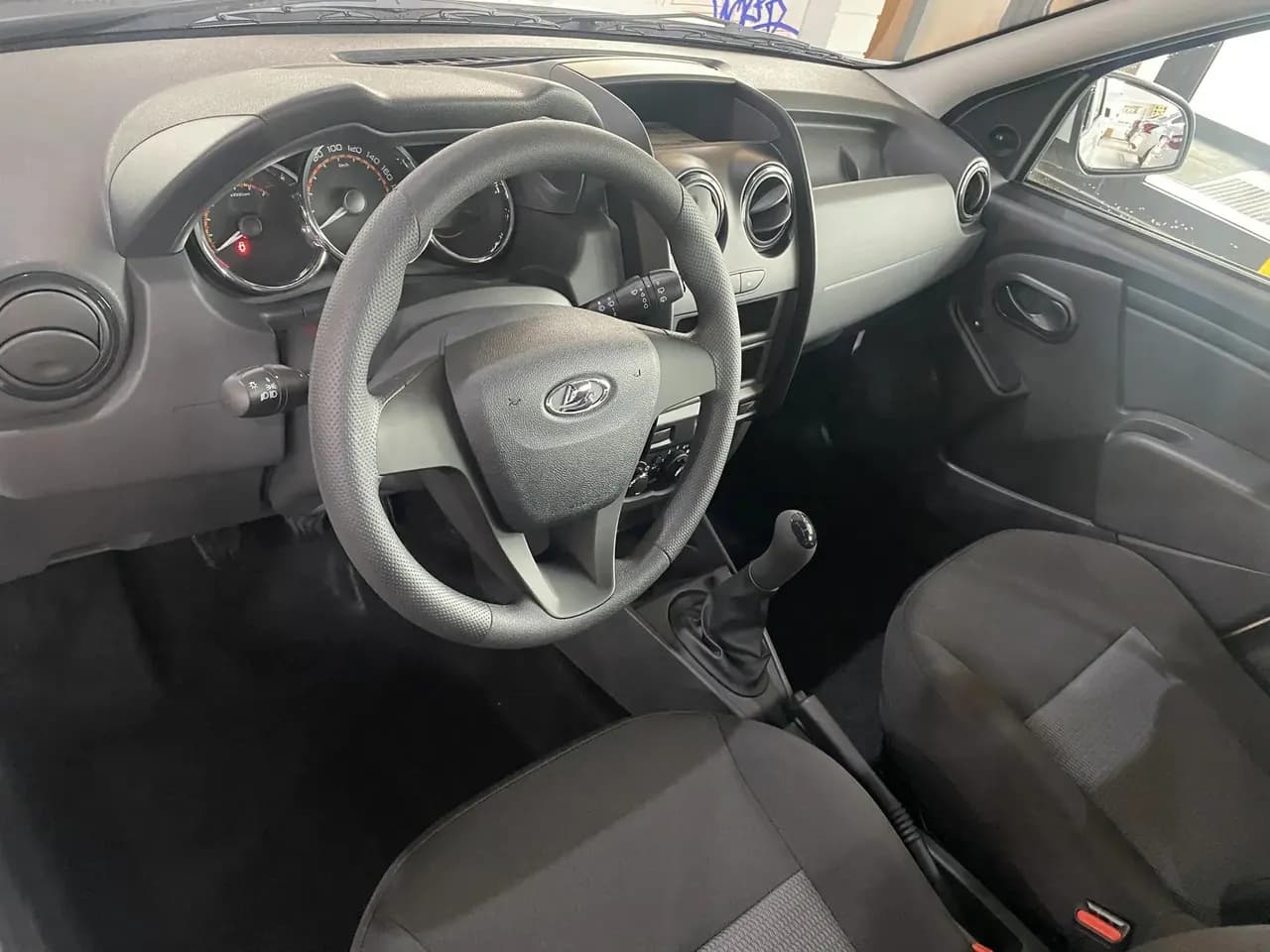 LADA Largus Универсал Классик 5 мест 2026 г., белый, № 91643 — фото 2