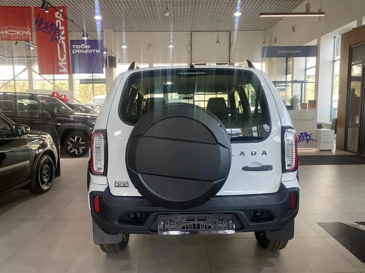 LADA Niva Travel Комфорт 2026 г., белый — фото 5