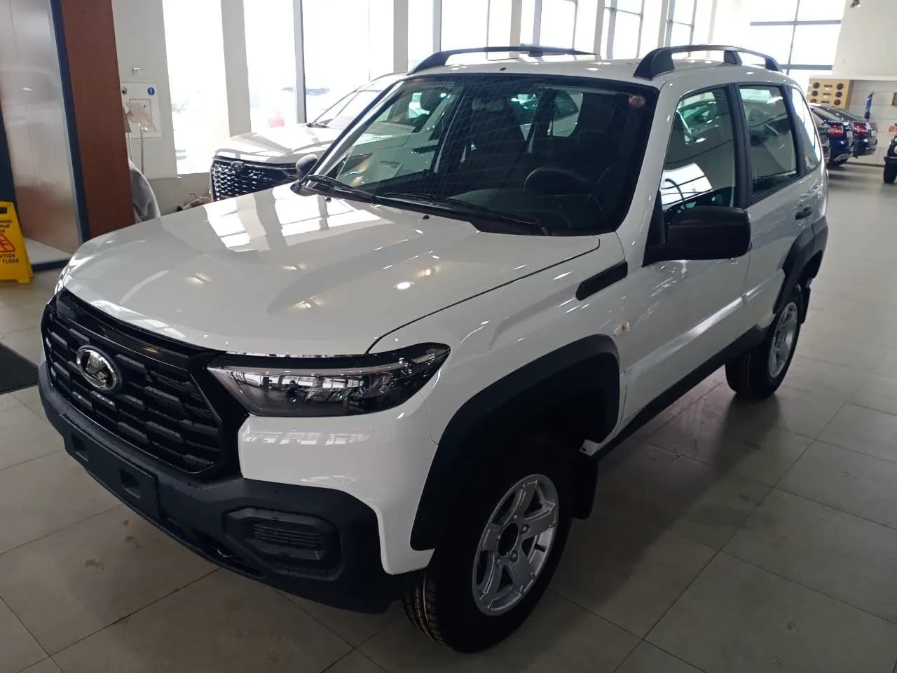 LADA Niva Travel Практик 2026 г., белый — фото 3