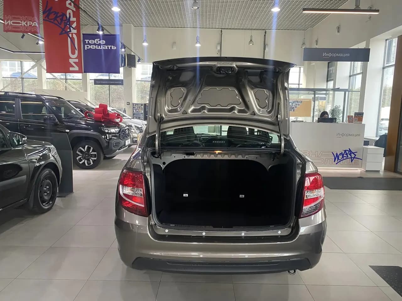 LADA Granta Седан Классик Кондиционер 2026 г., коричневый — фото 2