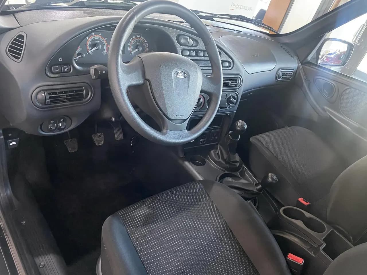LADA Niva Travel Комфорт 2026 г., черный, № 10498 — фото 3