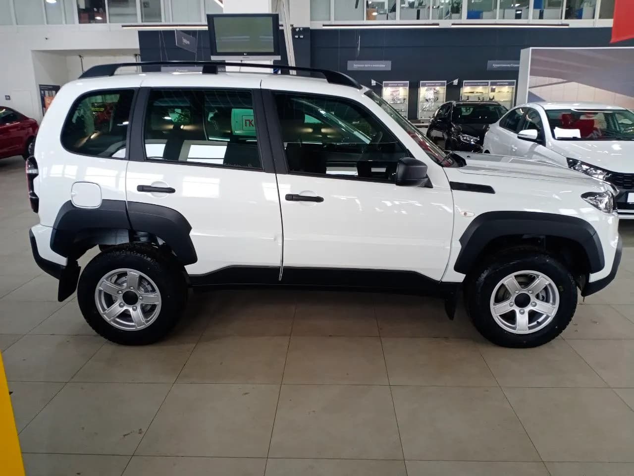 LADA Niva Travel Практик 2026 г., белый — фото 4