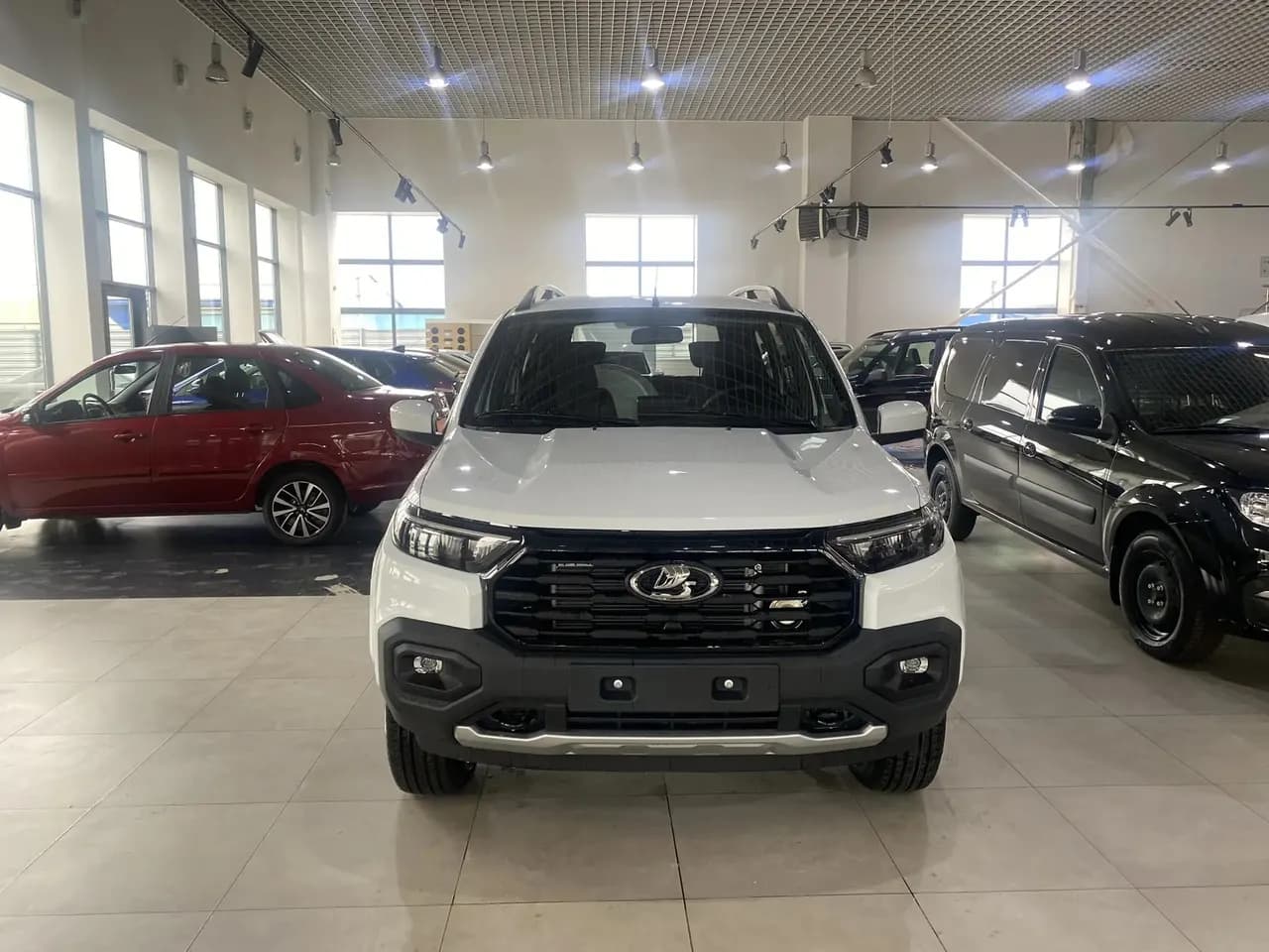 LADA Niva Travel Техно 2026 г., белый — фото 1