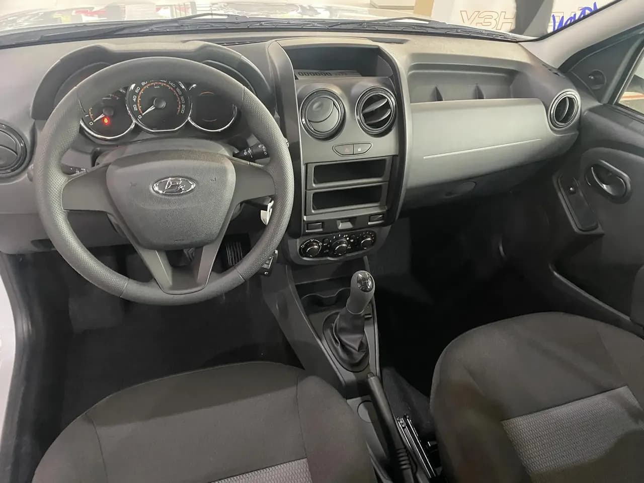 LADA Largus Универсал Классик 5 мест 2026 г., белый, № 91643 — фото 3