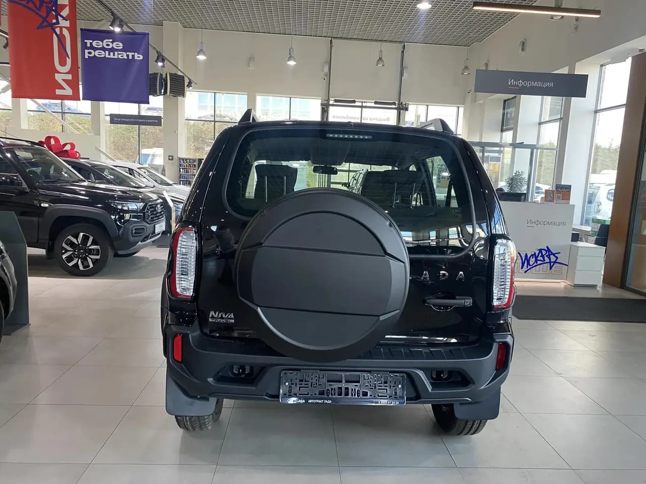 LADA Niva Travel Комфорт 2026 г., черный, № 08311 — фото 3