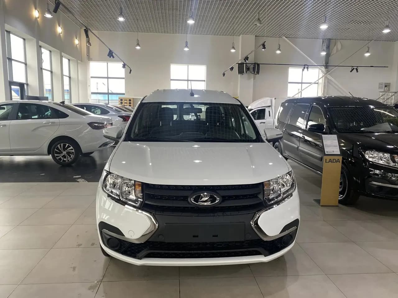 LADA Largus Универсал Классик 5 мест 2026 г., белый, № 91643 — фото 7