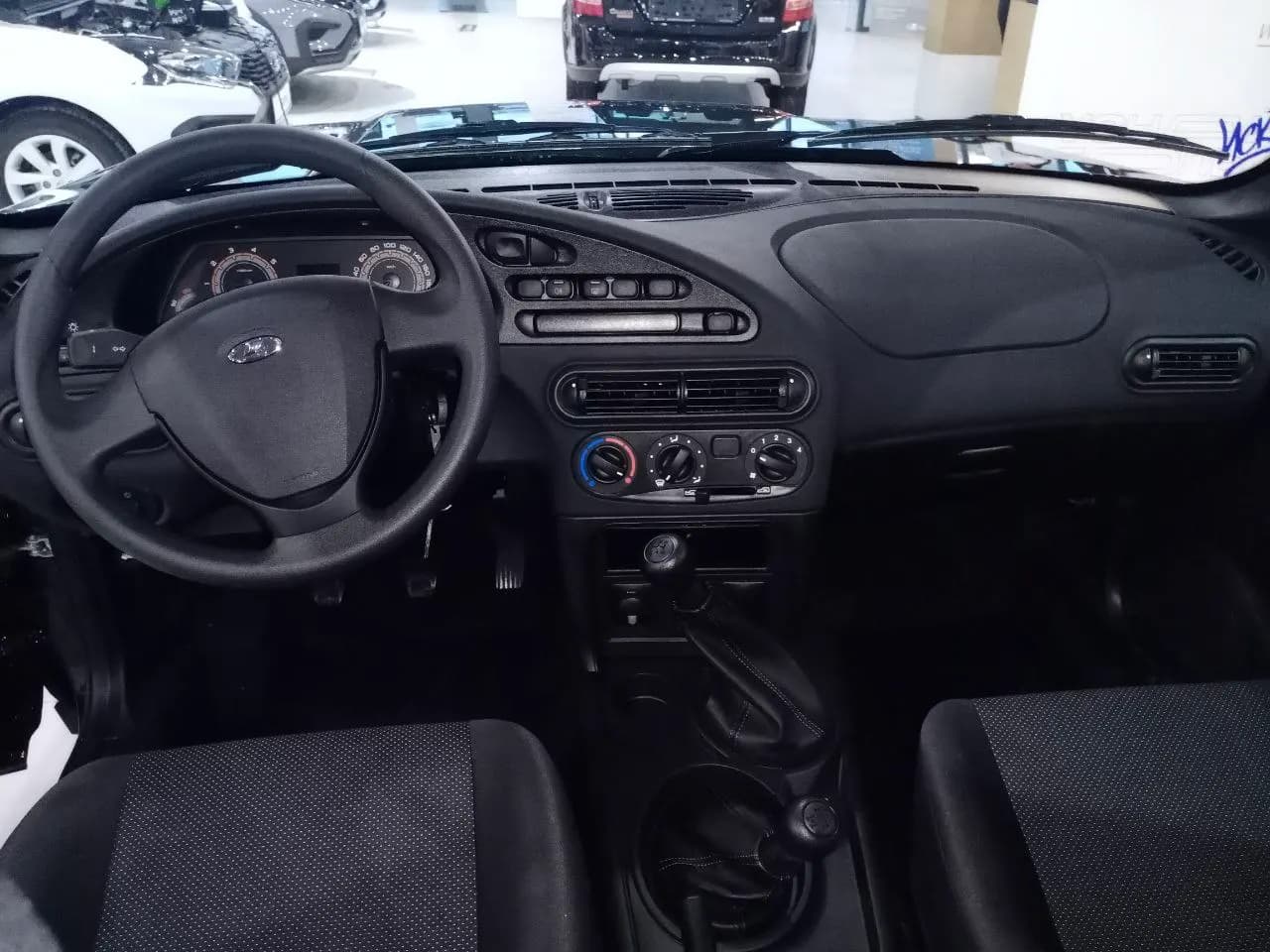 LADA Niva Travel Классик 2026 г., зеленый — фото 8